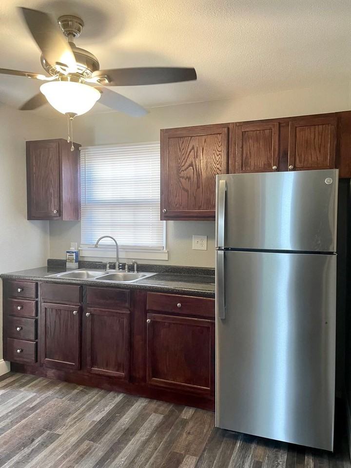 110 Rosewood Cir - Photo 7 of 7