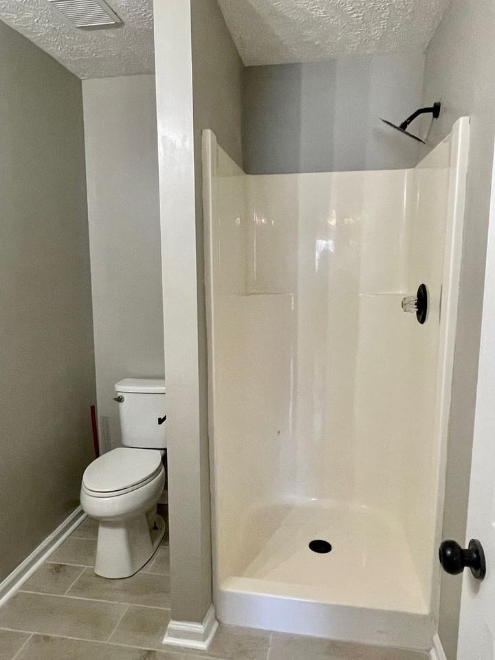 117 Pine St - Photo 5 of 10