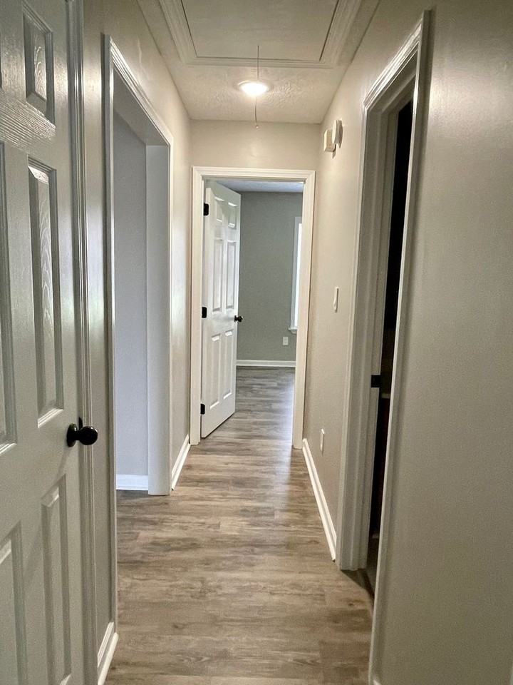 117 Pine St - Photo 6 of 10