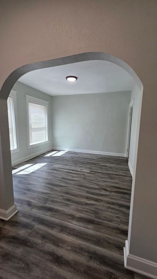 334 Mersington Ave - Photo 3 of 17