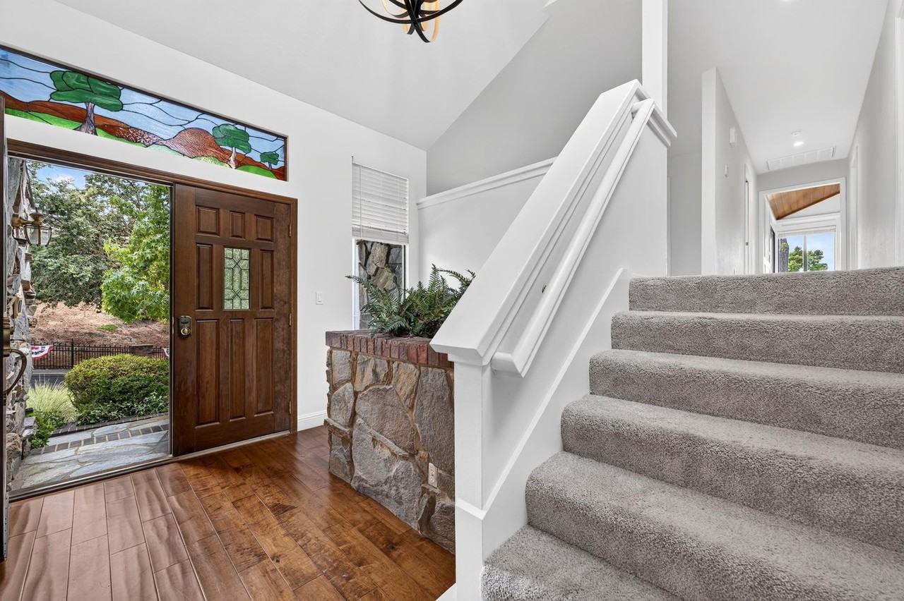 1837 Lackland Dr - Photo 5 of 50