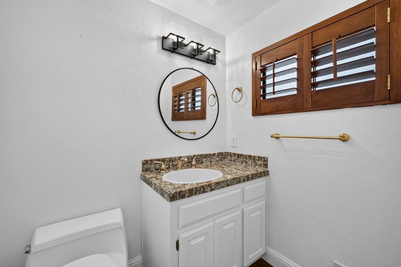 1837 Lackland Dr - Photo 7 of 50
