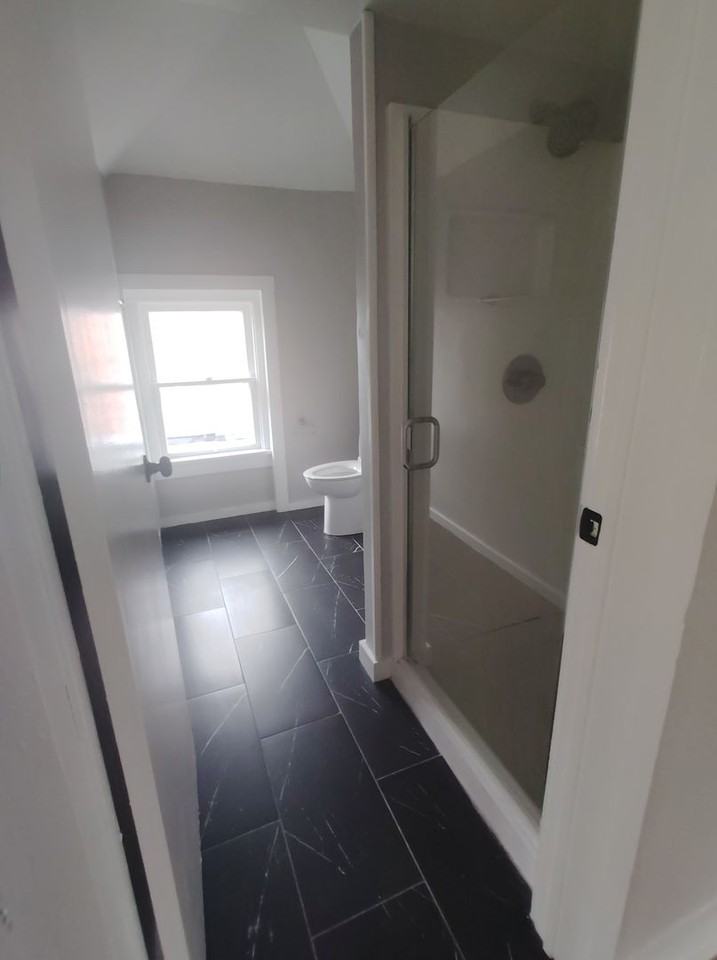 1712 Bryden Rd - Photo 4 of 5