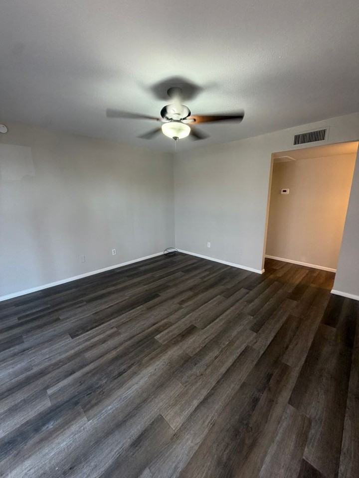 1431 S Lazona Dr - Photo 3 of 15