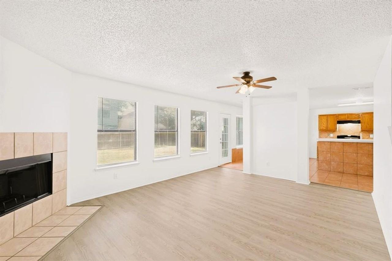 9073 Stillwater Trl - Photo 3 of 40