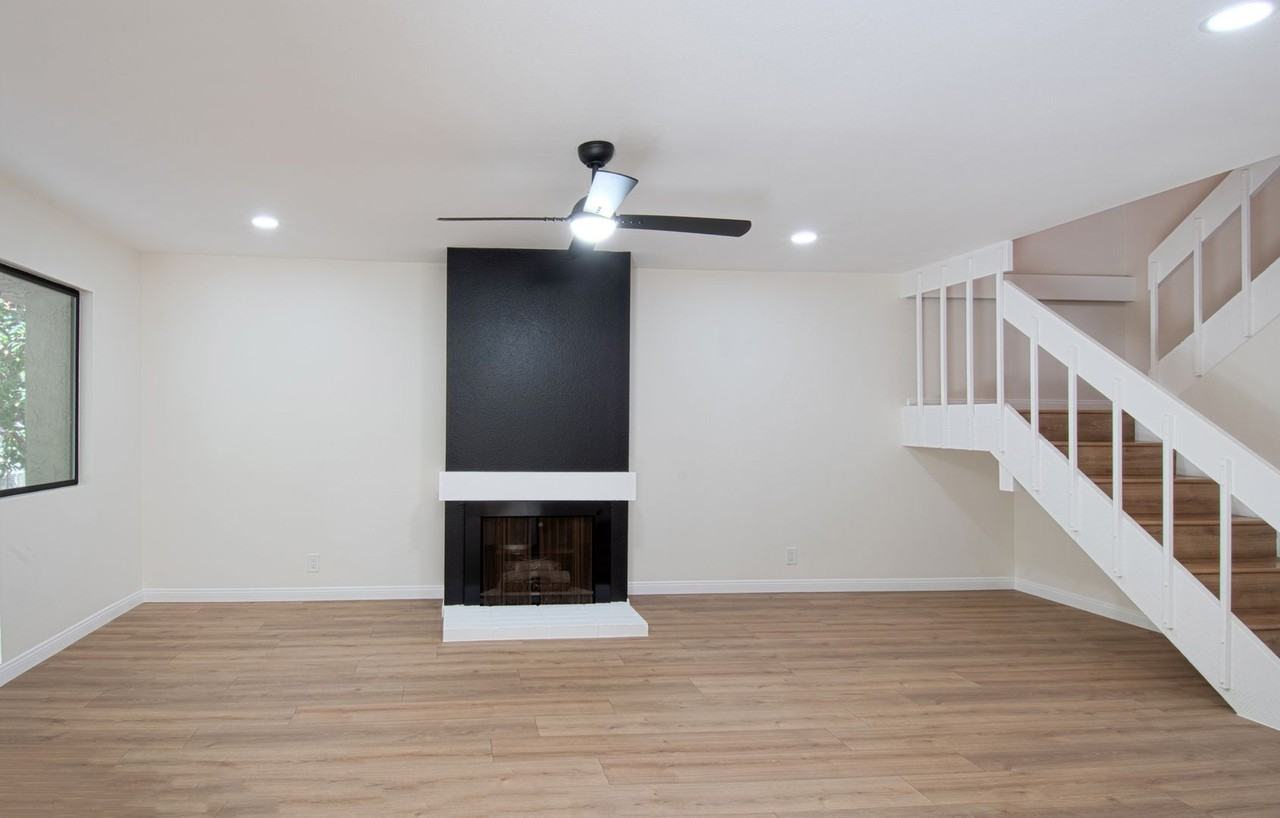 7 Starburst Ct - Photo 3 of 27