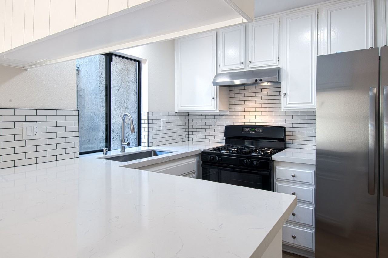 7 Starburst Ct - Photo 5 of 27