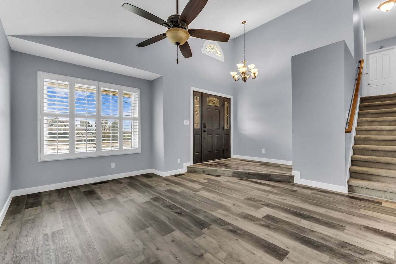 3084 N 2225 E - Photo 5 of 35