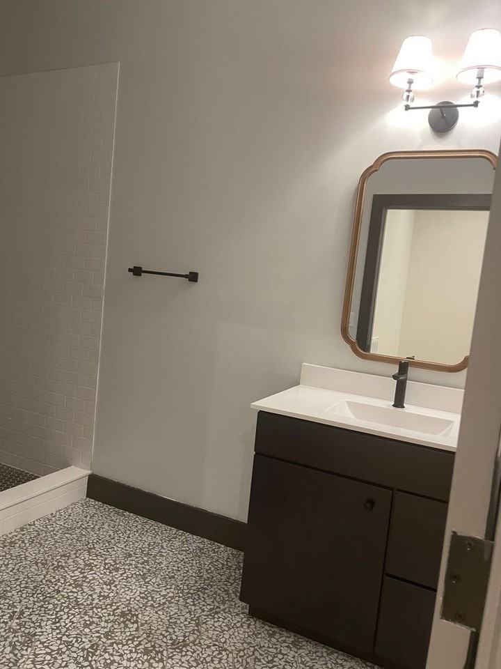 260 Boas St - Photo 4 of 23