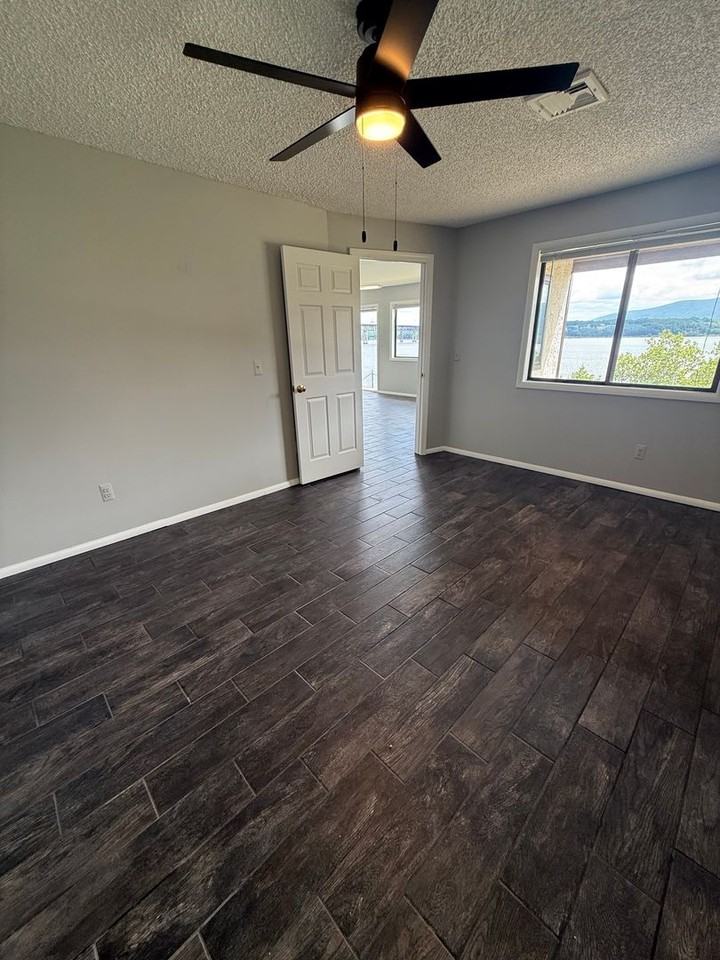 350 N Water St #3-3 - Photo 7 of 16