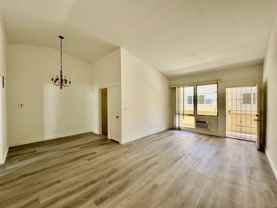 333 S Rexford Dr - Photo 1 of 1