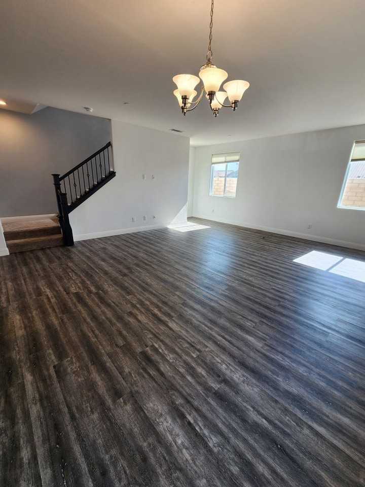 231 Ninos Dr - Photo 5 of 24