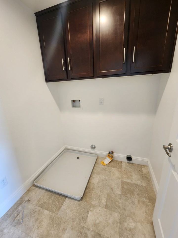 231 Ninos Dr - Photo 7 of 24