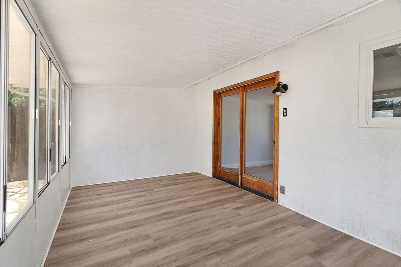 6805 Lafayette Way - Photo 7 of 32