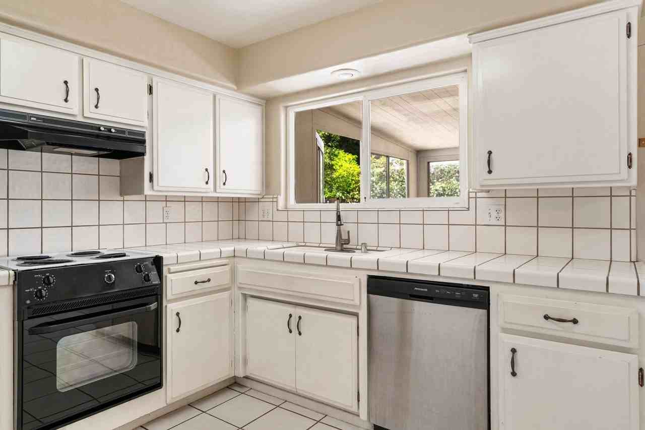 6805 Lafayette Way - Photo 4 of 32