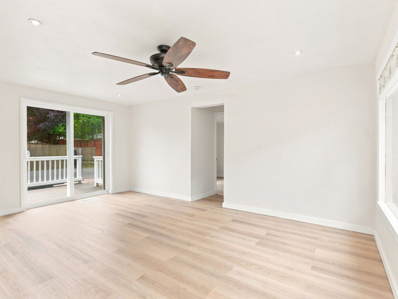 2404 116th St Se - Photo 4 of 16