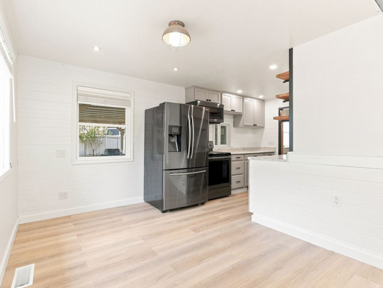 2404 116th St Se - Photo 6 of 16