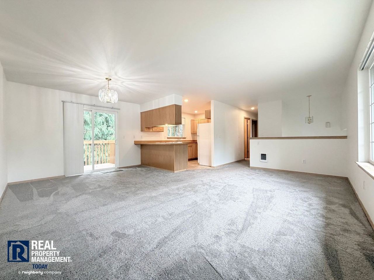 20206 93rd St E - Photo 2 of 25