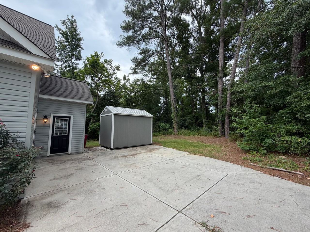 161 Moore Dr - Photo 3 of 23