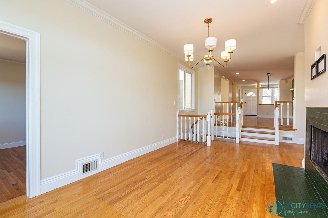 1064 Carolina St - Photo 6 of 32