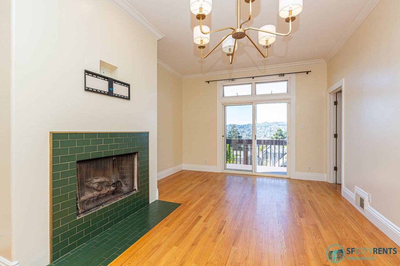 1064 Carolina St - Photo 7 of 32