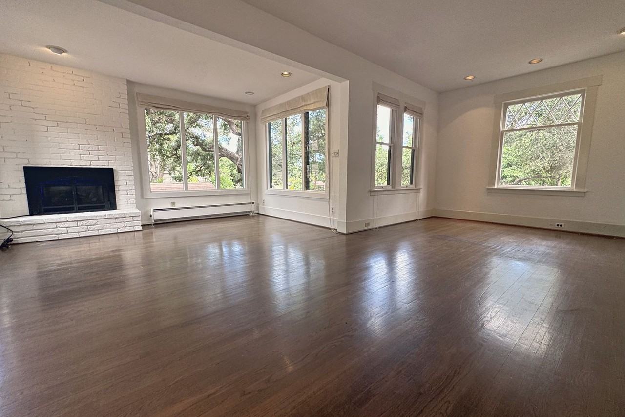 2230 Amherst St - Photo 5 of 18