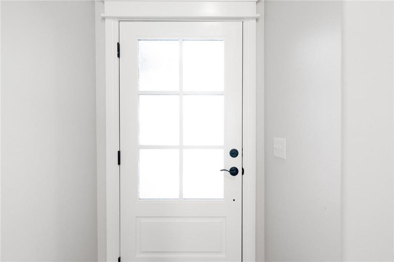 8233 Hazelwood Way - Photo 2 of 33