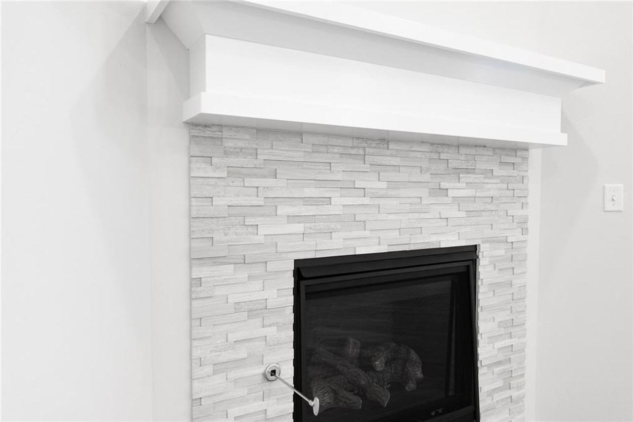 8233 Hazelwood Way - Photo 4 of 33