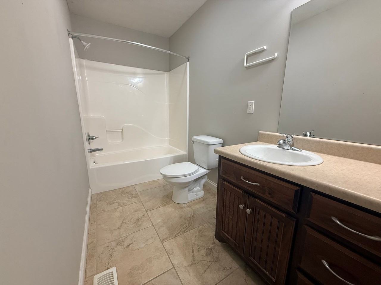 149 Brock Ln - Photo 4 of 7