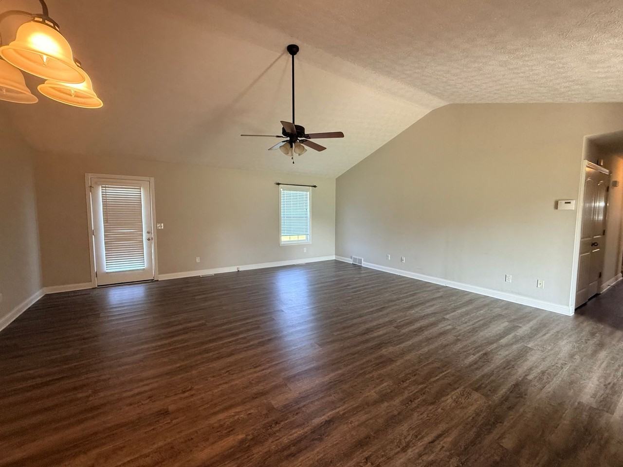 149 Brock Ln - Photo 6 of 7