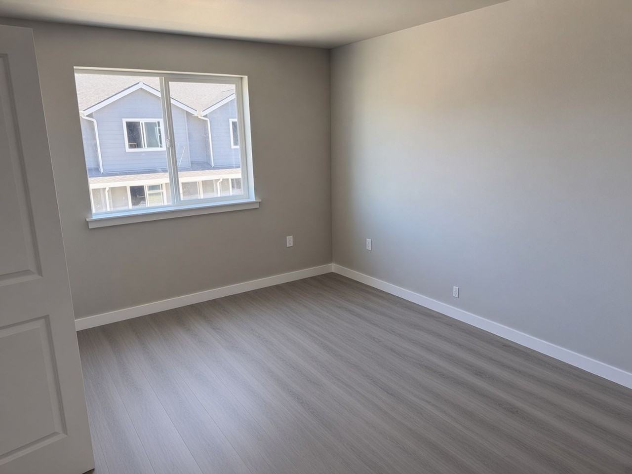 2673 S Cloverleaf Loop - Photo 3 of 6