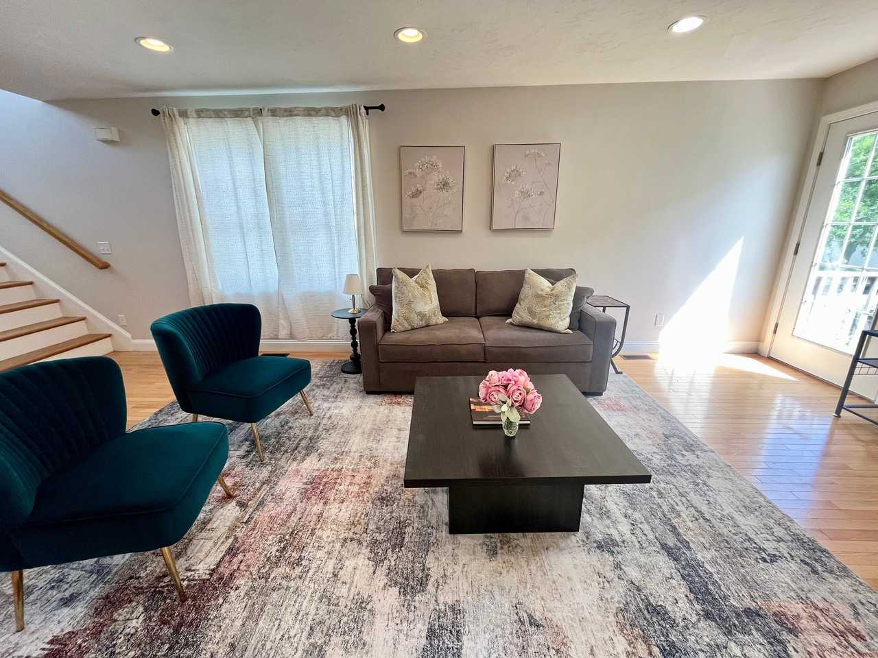 73 Townsend St - Photo 2 of 13