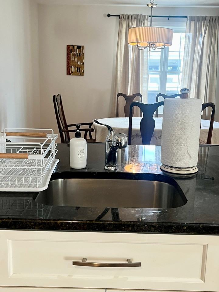 73 Townsend St - Photo 4 of 13