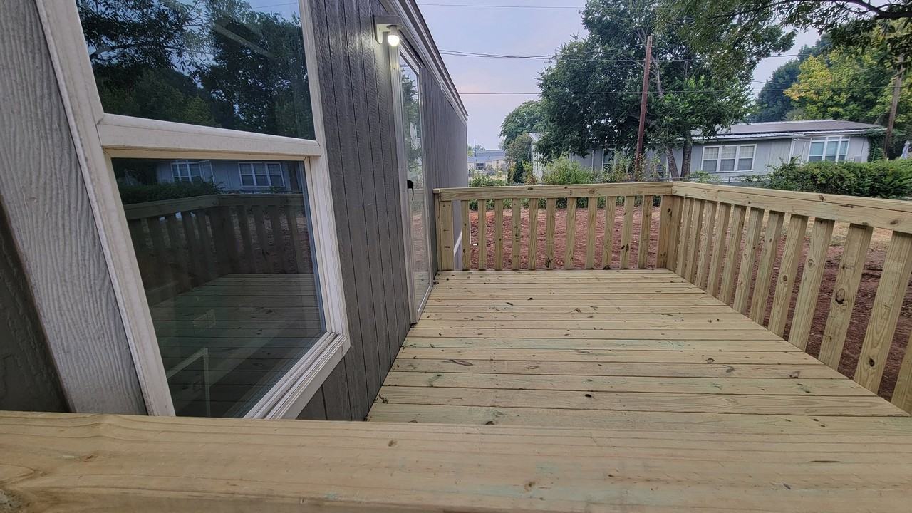 5435 Clear View Dr - Photo 3 of 5