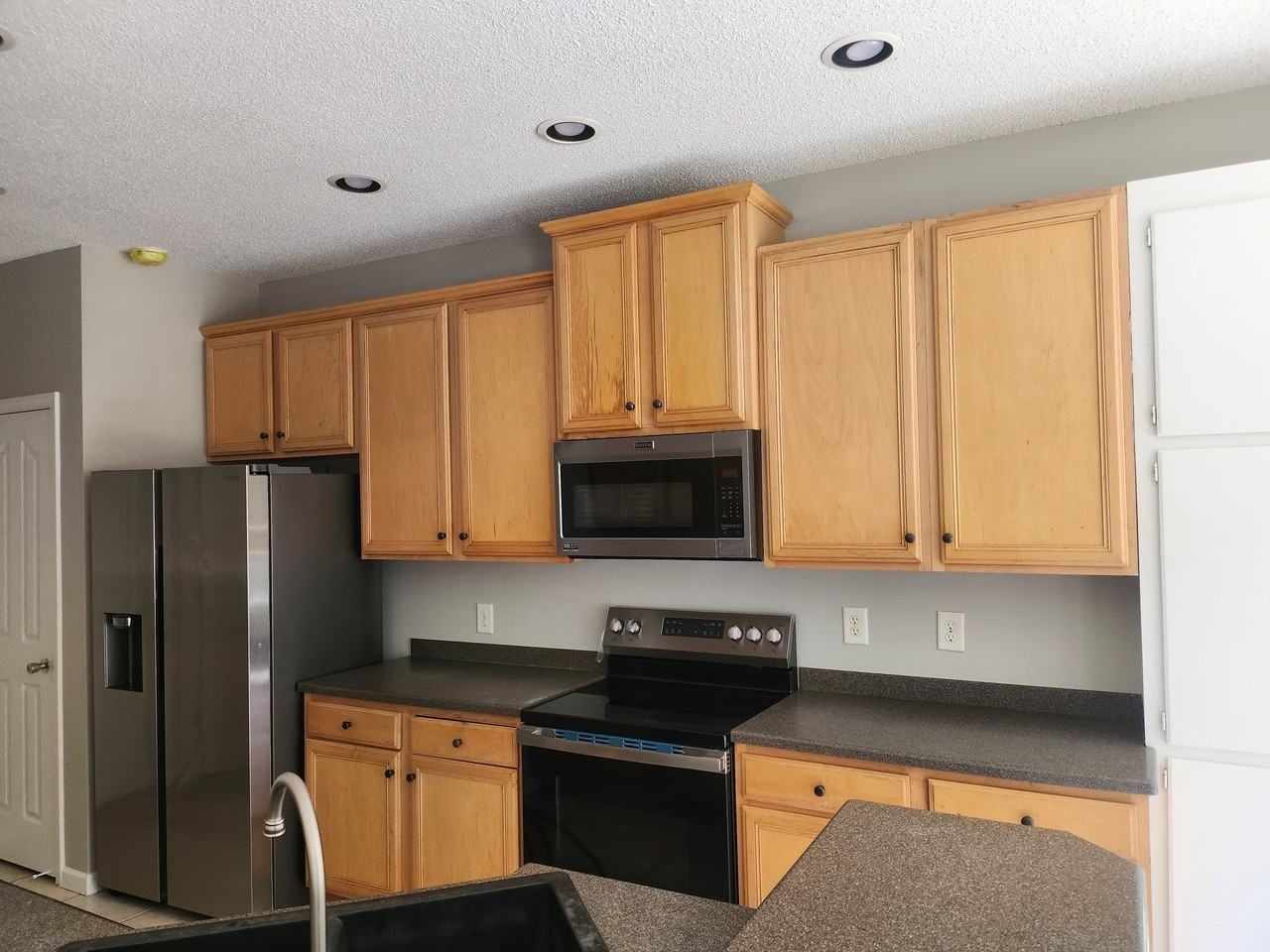2847 Mount Pleasant Rd N - Photo 3 of 14