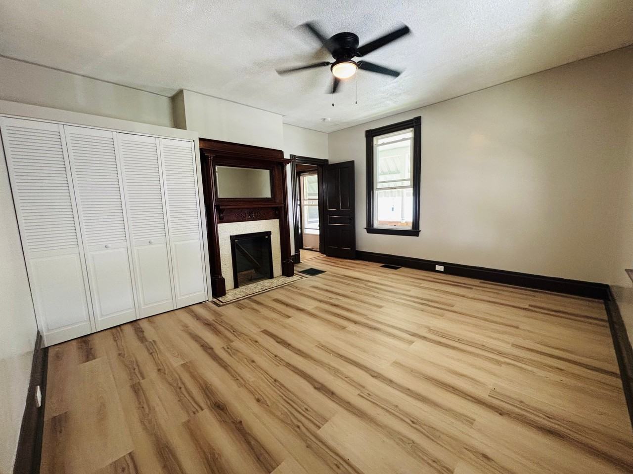 38 Hall Ave - Photo 6 of 15