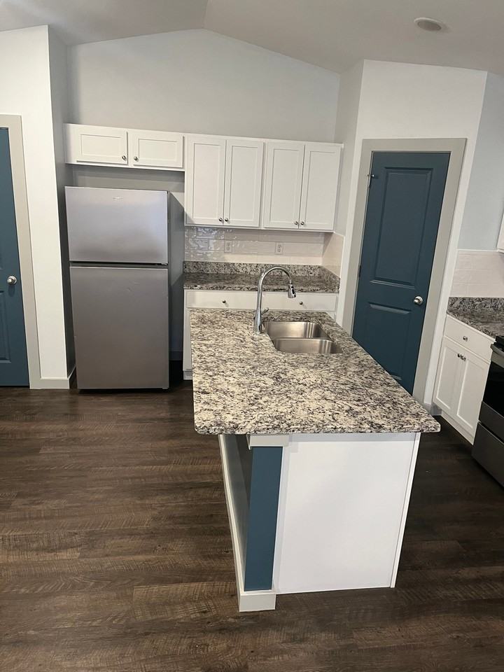 1805 E 69th Ct N - Photo 2 of 13