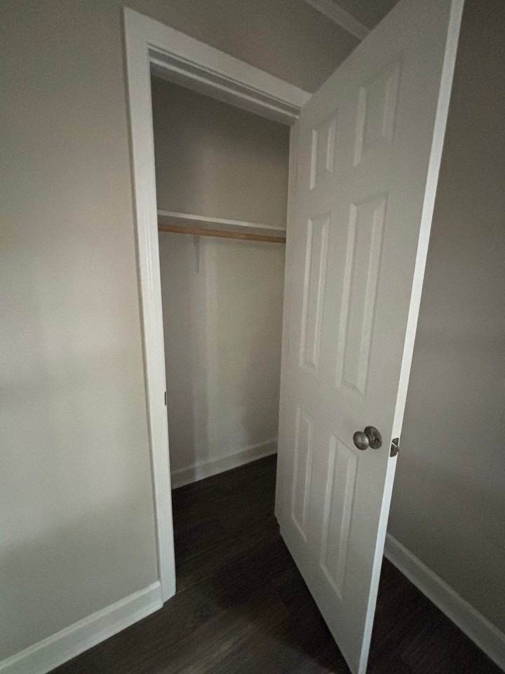 411 Hobson St - Photo 5 of 11