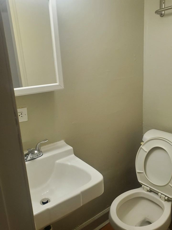 421 E Cherry St #10 - Photo 5 of 8