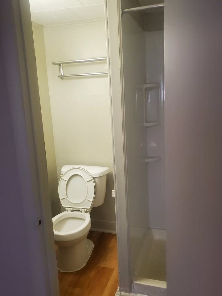 421 E Cherry St #10 - Photo 6 of 8