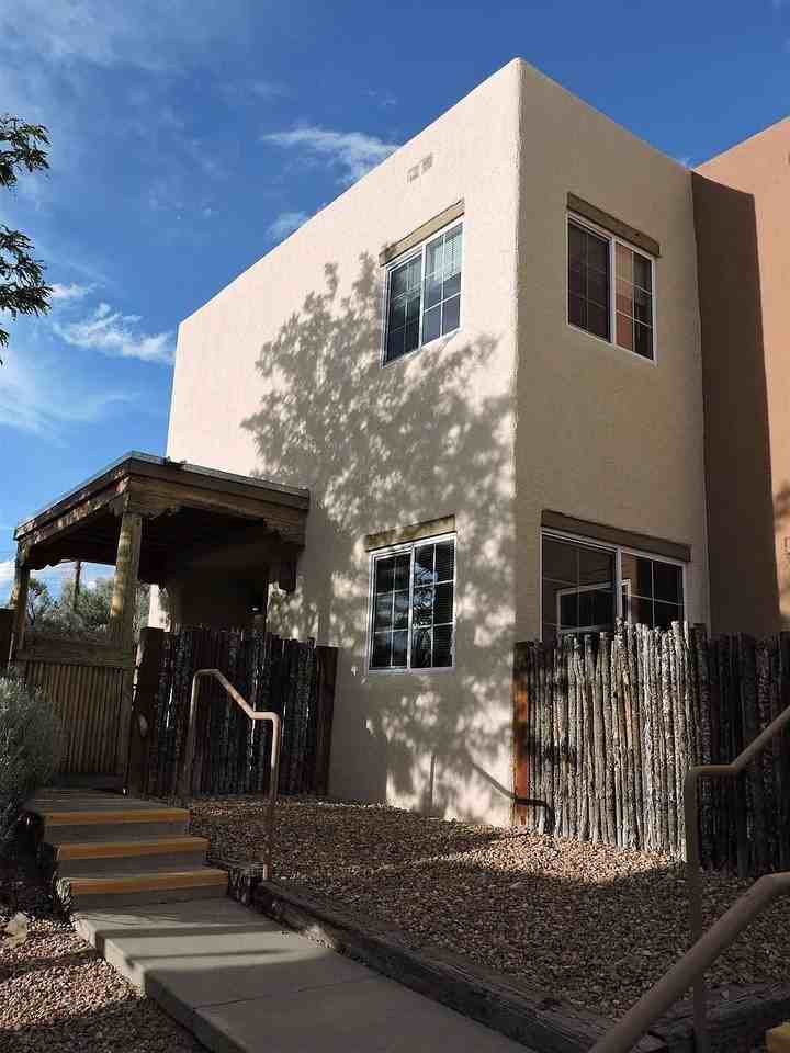 2210 Miguel Chavez Rd #518