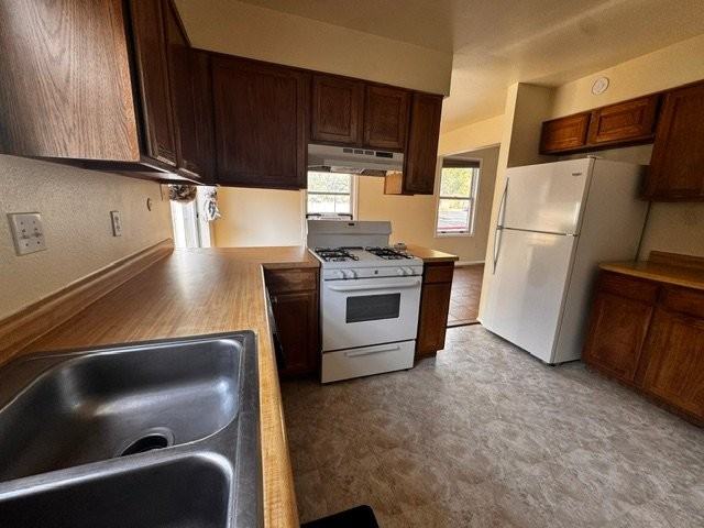 1702 Calle De Oriente Norte - Photo 5 of 11