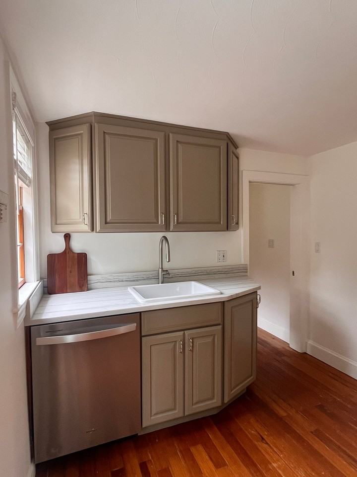 151 Plymouth St #A - Photo 5 of 17