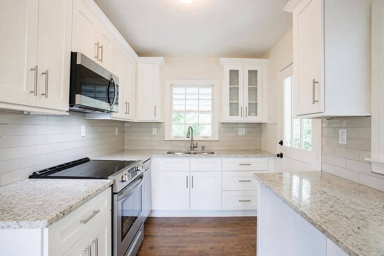 3200 Lavista Rd - Photo 3 of 27