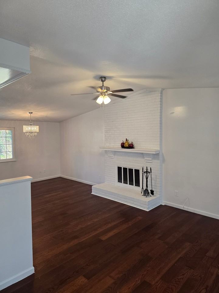3226 Piney Grove Rd - Photo 4 of 20