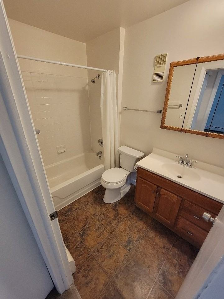 547 Brookside Dr #K - Photo 6 of 7