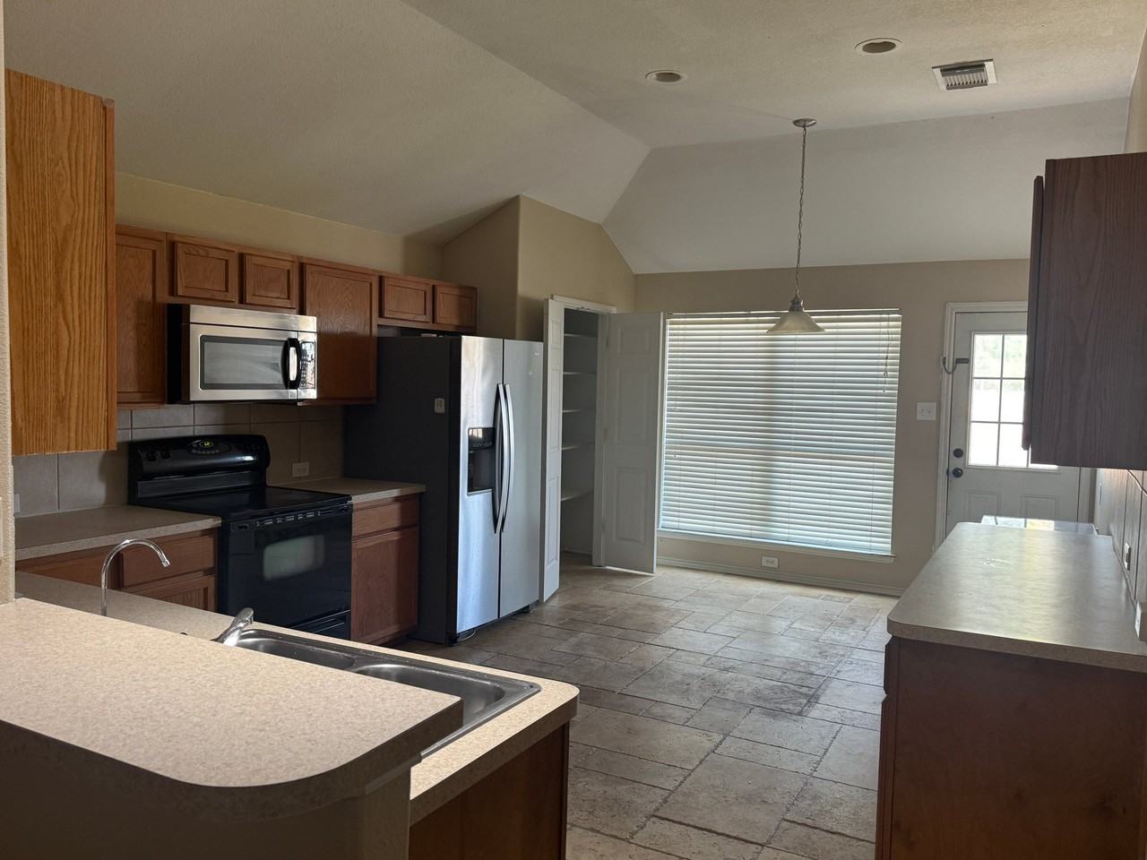 16210 Coral Bay St - Photo 2 of 13