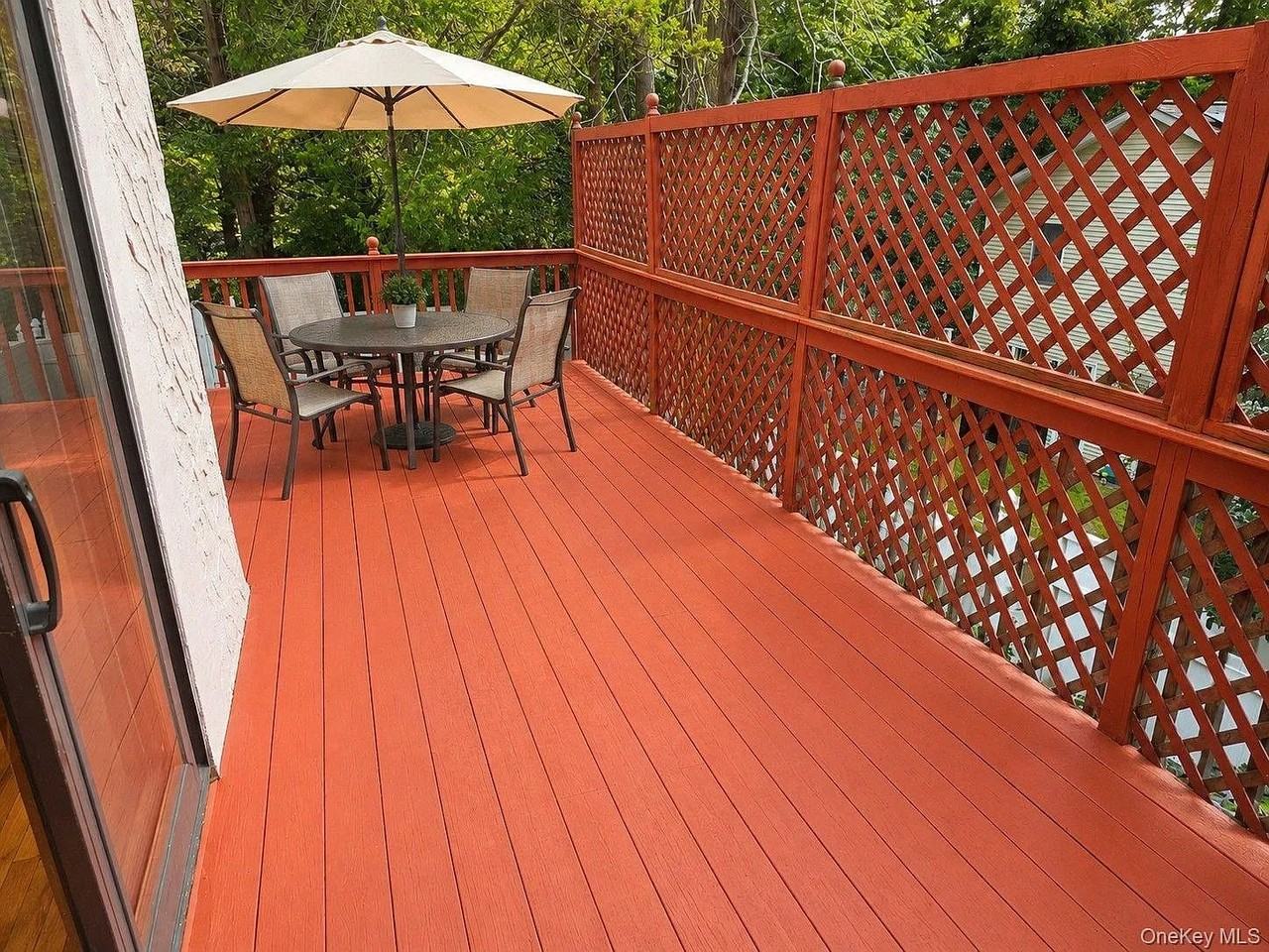 98 Bushey Ave - Photo 5 of 20