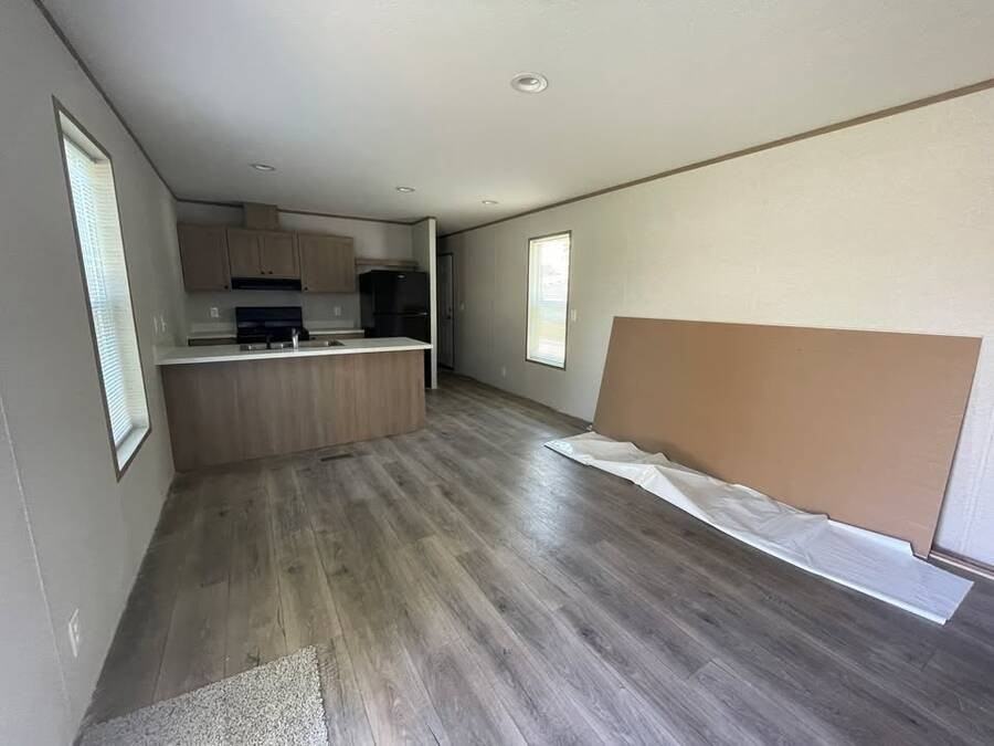 100 Central Ave - Photo 3 of 11