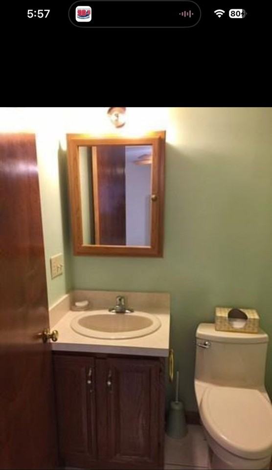 15 Christopher Dr - Photo 2 of 10